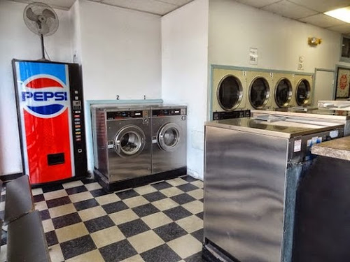 Jj's Laundromat